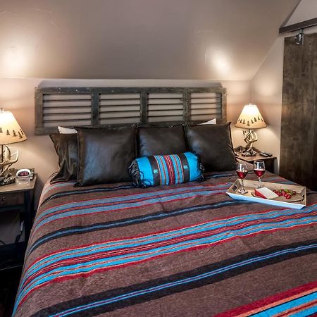 Fifth Dimension, 2 Bedrooms, Wifi, Hot Tub, Game Table, Grill, Sleeps 4 Ruidoso Exterior foto