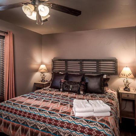 Fifth Dimension, 2 Bedrooms, Wifi, Hot Tub, Game Table, Grill, Sleeps 4 Ruidoso Exterior foto